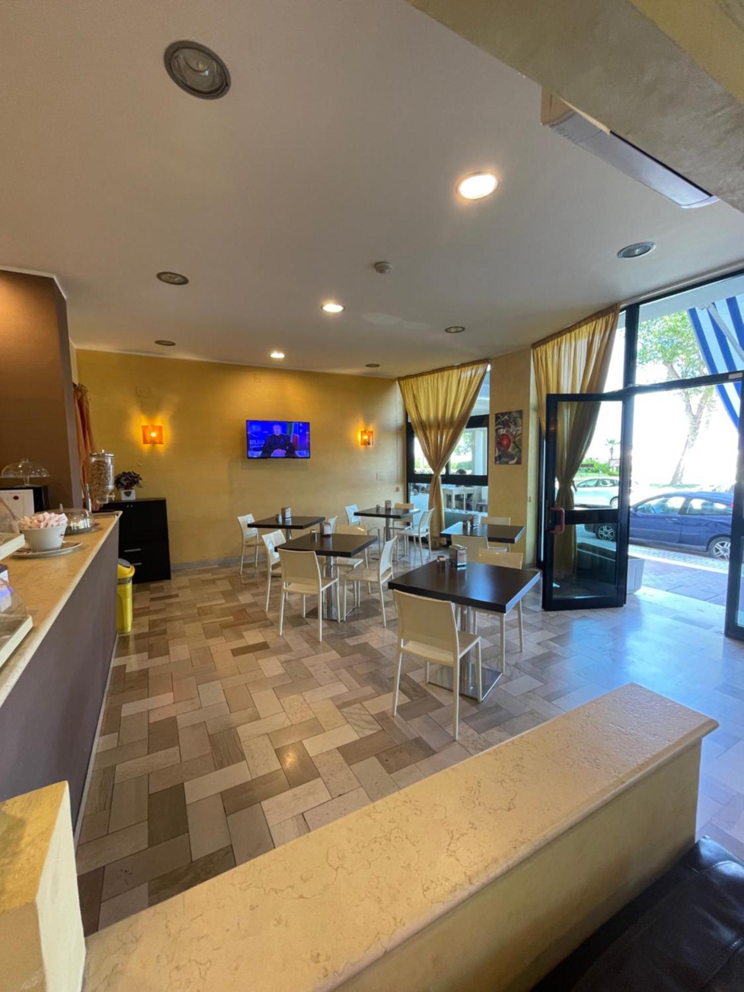 Hotel Promenade Porto Sant'Elpidio Ngoại thất bức ảnh