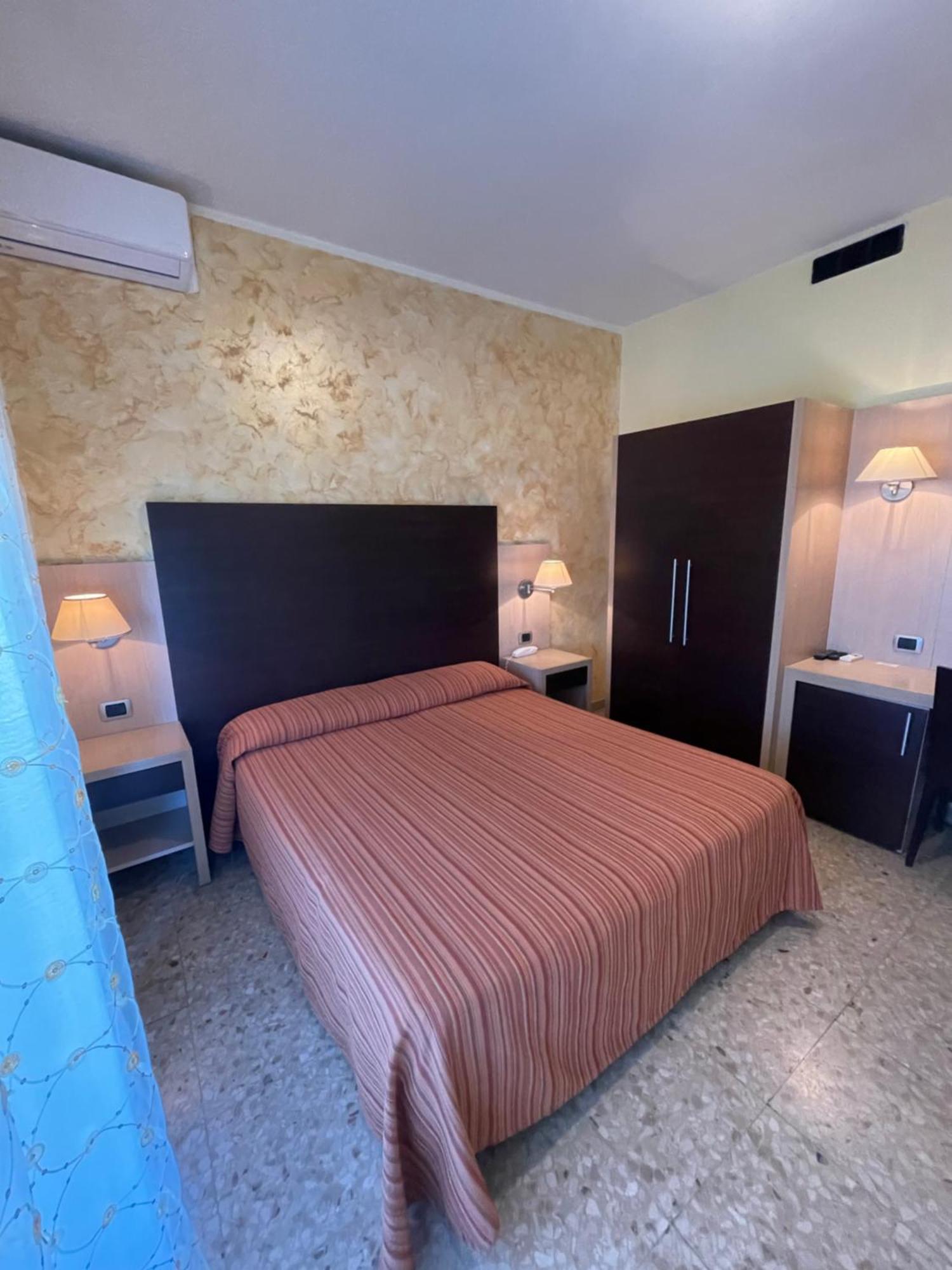 Hotel Promenade Porto Sant'Elpidio Ngoại thất bức ảnh